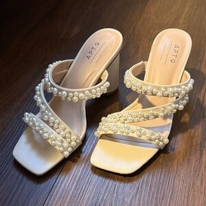 BRIDE - Women's Pearl Heels